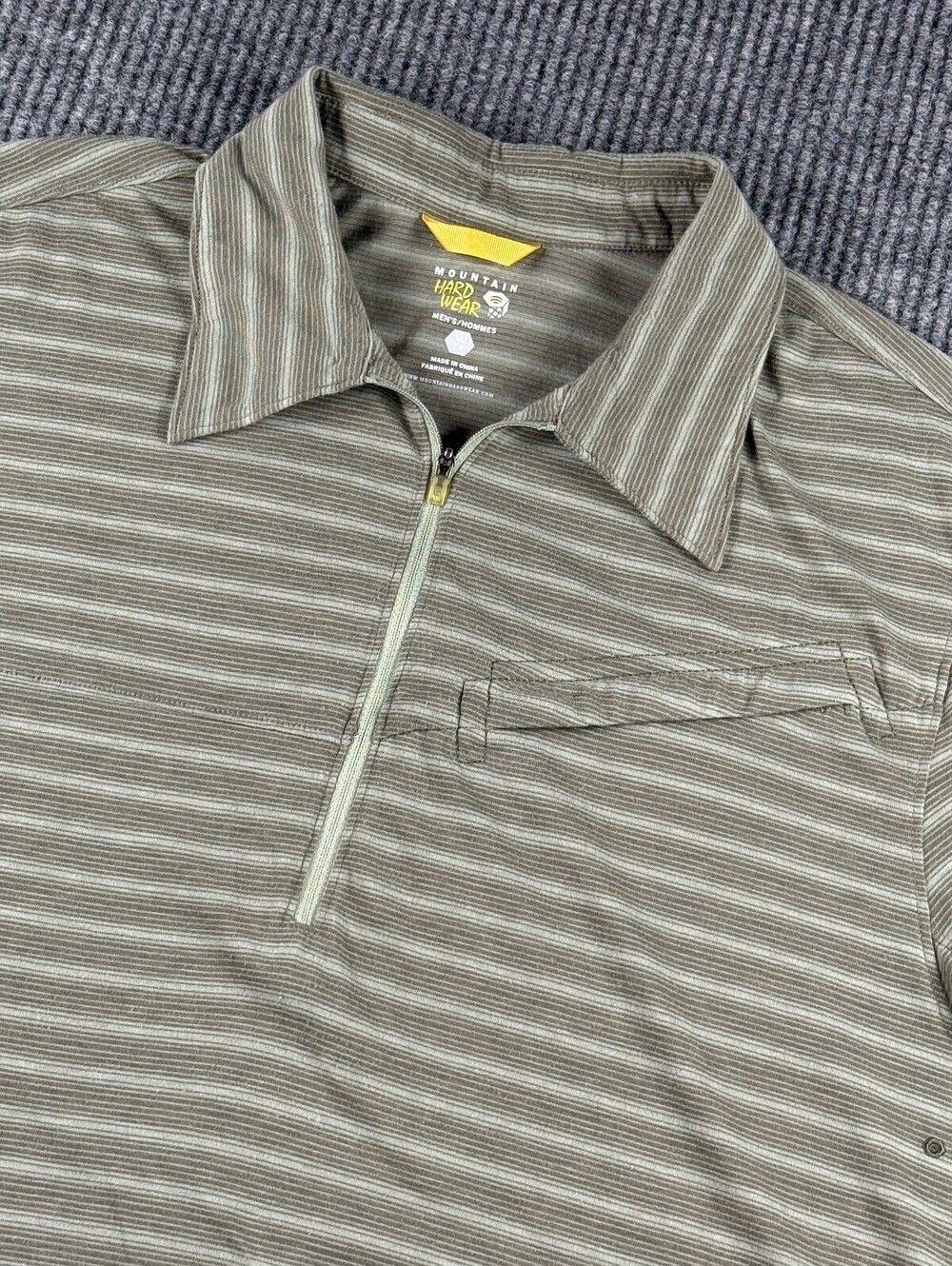 Mountain Hardwear 1/4 Zip Polo Mens XL Olive Green Striped Short Sleeve Athletic